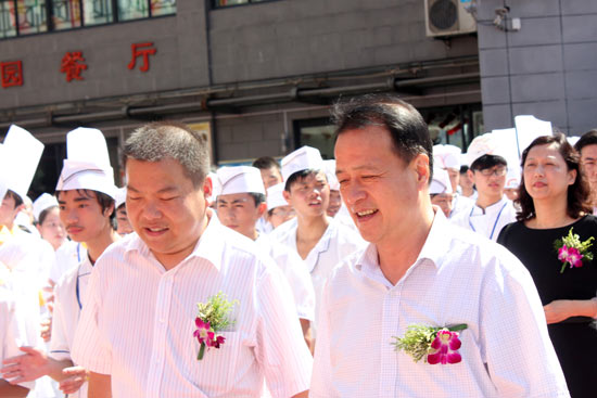 ������������������Դ����ᱣ�Ͼֵ�ί��������������У����ͬ�½���᳡