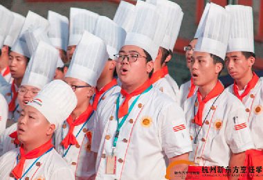 初中生毕业学厨师有没有用?