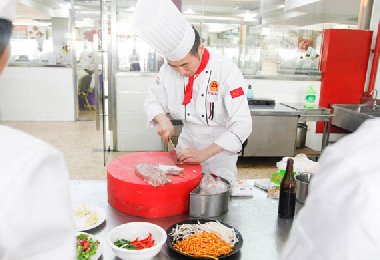 高考落榜可以学厨师吗