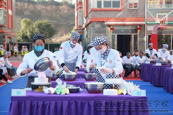 烘焙配方分享:蛋糕夹心面包