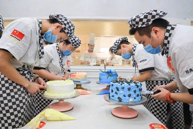 ѧ