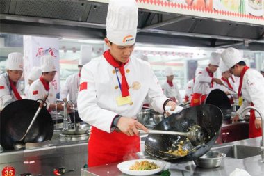 杭州新东方职业学校的厨师就业优势