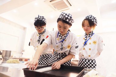 2025꺼ѵѧУĸã