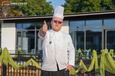 �ں����¶�������ѧ���Ĳ��������գ����Ǵ��Լ�������