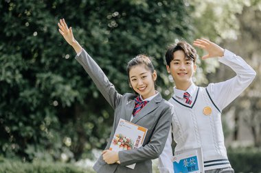 ���ӳɼ������룿���ǣ�ѡ�Լ��ܷ������ܴ�����Ϊ��